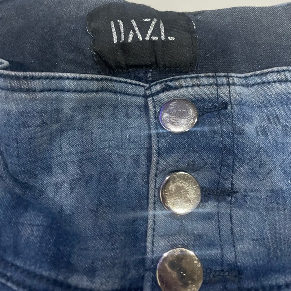 Dazl High Waist Distressed Jeans. Size 14. Blue. - Picture 3 of 9